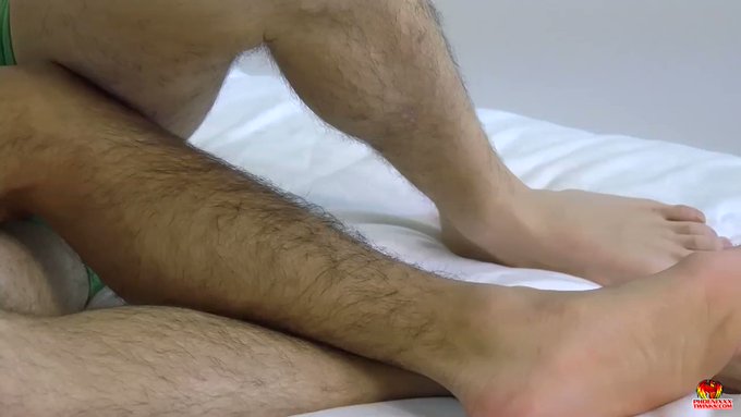 Sexy Legs
?https://t.co/URTbM08qNg
@xxx_men_pt @brotheragensbr @purelygayporn @ShabazzFan @BigStrongArms