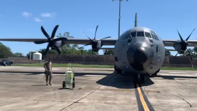 403rd Wing (@403rdWing) on Twitter photo 2021-09-20 20:43:07 TSgt Michael Johnson, 803rd AMXS engine mechanic, is standing ground on a C-130J engine run. Johnson monitors the engine run from the ground ensuring there are no leaks, smoke, fire, or obstructions to the engine intakes or exhausts.
#MaintenanceMonday #ReserveReady TSgt Michael Johnson, 803rd AMXS engine mechanic, is standing ground on a C-130J engine run. Johnson monitors the engine run from the ground ensuring there are no leaks, smoke, fire, or obstructions to the engine intakes or exhausts.
#MaintenanceMonday #ReserveReady