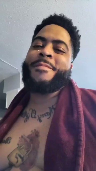 Who trying get they back blown out https://t.co/1zz6IR5WT2<a href="/tag/hello"class="tags"><span>#hello</span></a>