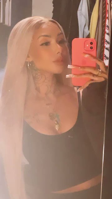 my ears been ringin while my palm been itchin
??
going live on ig later- let’s chat https://t.co/6B4