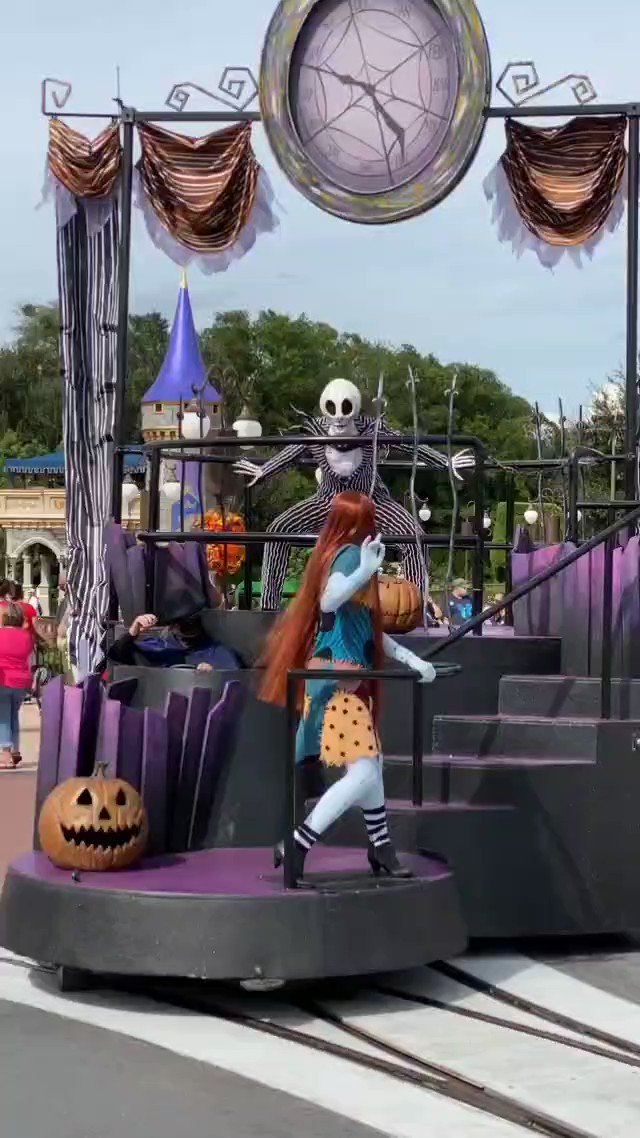 Horror4Kids on Twitter "The Nightmare Before Christmas float at The