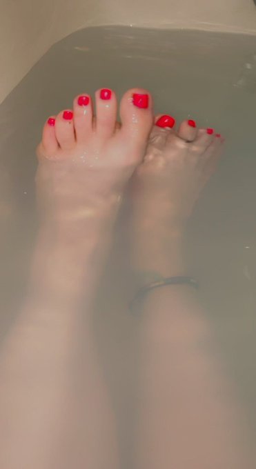 Pink toes 💜💜 https://t.co/xKZnrCBmnq<a href="/tag/atlanta"class="tags"><span>#atlanta</span></a><a href="/tag/feetworship"class="tags"><span>#feetworship</span></a><a href="/tag/bbclove"class="tags"><span>#bbclove</span></a><a href="/tag/premiumsnapchat"class="tags"><span>#premiumsnapchat</span></a>