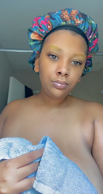 DaphnePTheGawd’s pics and videos