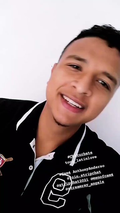 #camboys 
 #cashmaster #findom  #alphafeet #alphamale #smellyfeet #financialdomination #cashmaster  