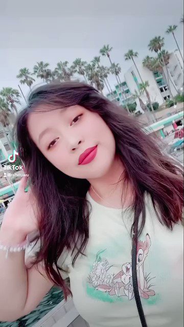 am i doing this tik tok thing right? ?

https://t.co/Fsl3l0ogbf https://t.co/knCUmxx8rh