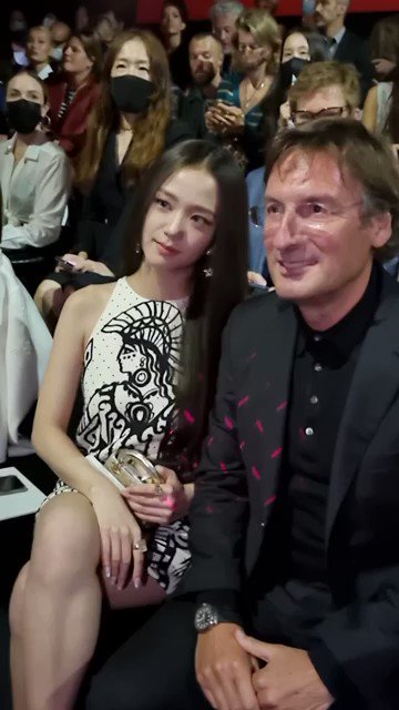 Jes 👒 on X: Jisoo with Pietro Beccari (Dior CEO and LVMH