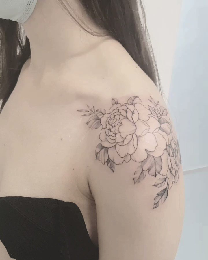 30 Amazing Shoulders Peony Tattoos #30 30 Amazing Shoulders Peony Tattoos