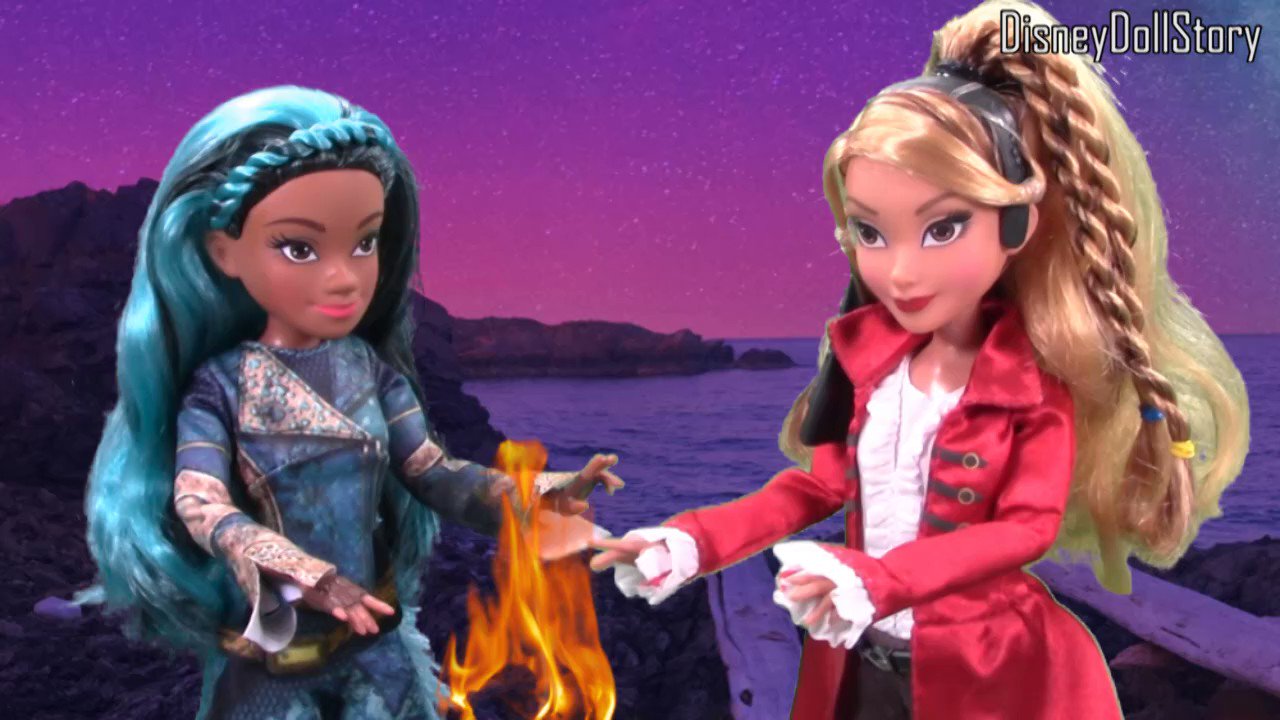 DisneyDollStory s video Tweet