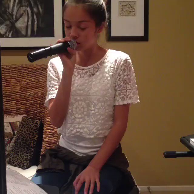 RT @oliviabestvocal: olivia rodrigo singing paper hearts by tori kelly. https://t.co/c1ElwI30KC