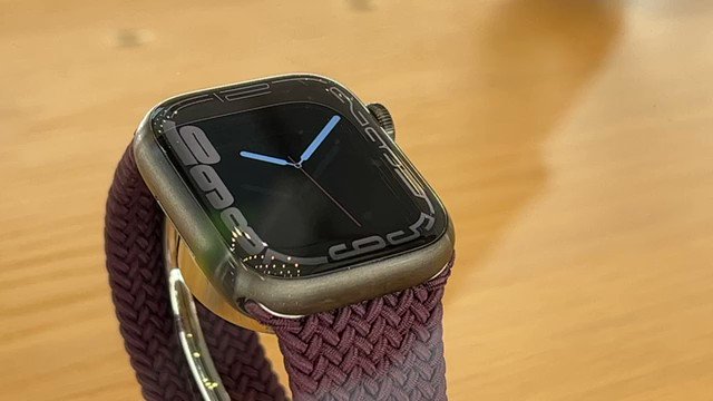 Apple 表参道でApple Watch Series 7のHermèsを試着してきた 