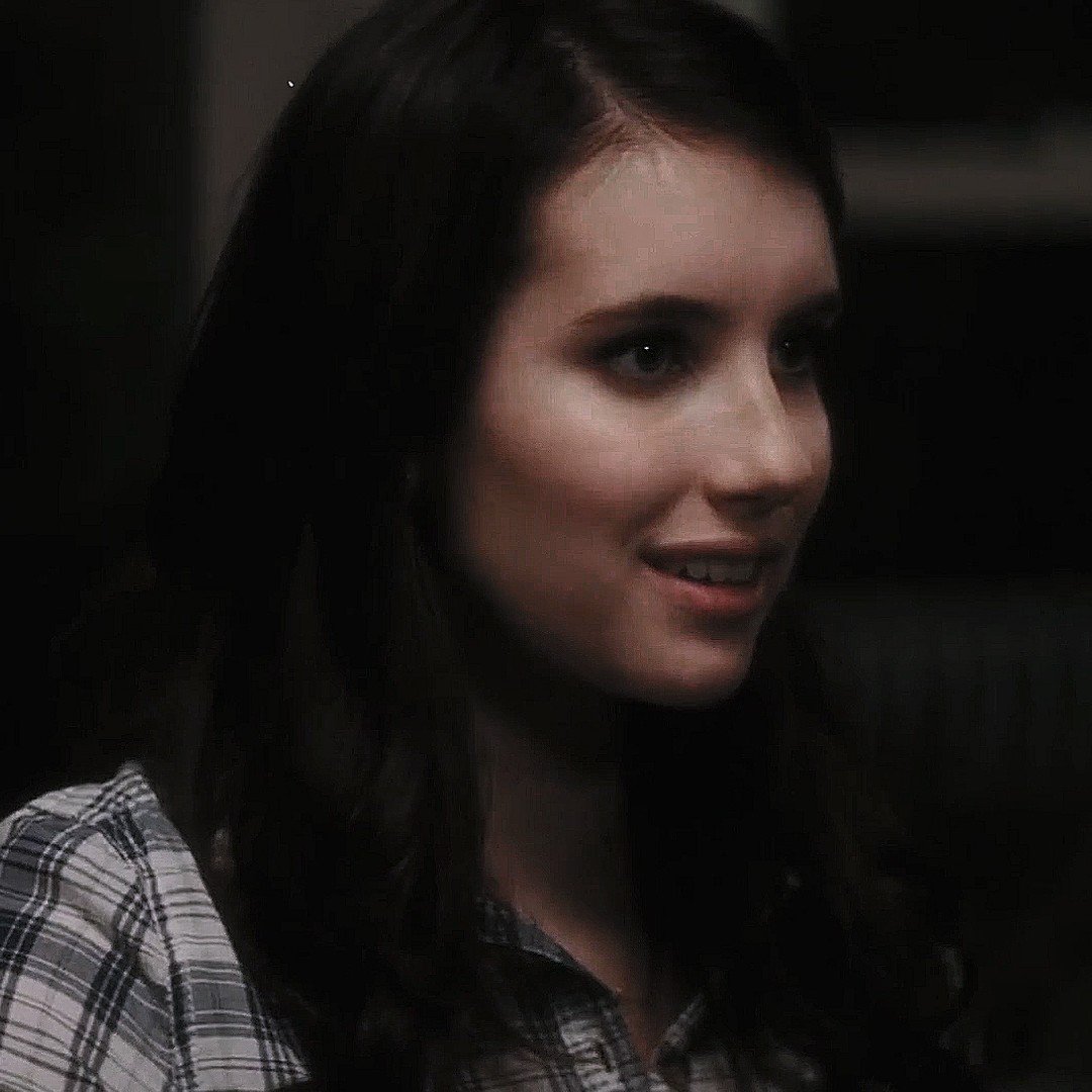 Happy birthday to emma roberts, scream s best ghostface to date 