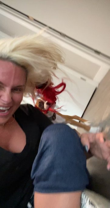 Everyone here on Twitter this is Kingston he&rsquo;s a almost 4 month old boxer puppy (no extensions for him)<a href="/tag/grateful"class="tags"><span>#grateful</span></a>