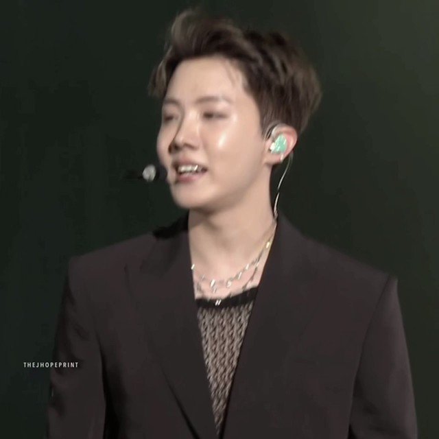 @thejhopeprint's photo on jungkooks