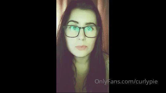 Curlypie’s pics and videos