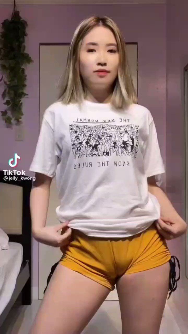 No Bra - Challenges on X: tiktok no panty [ 没穿内衣] 抖音https