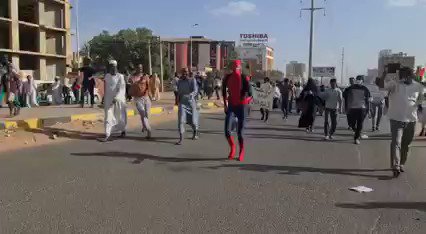 RT @IntelCrab: Spider-Man sighting in #Khartoum as #SudanCoup continues…

 https://t.co/6QThV18ILf