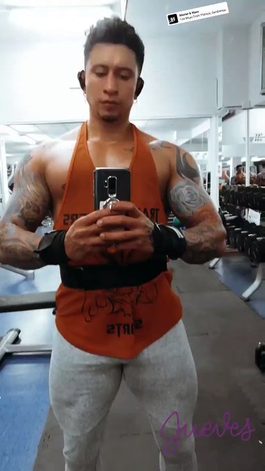 Gym time ? ? https://t.co/pO94bzy9v0