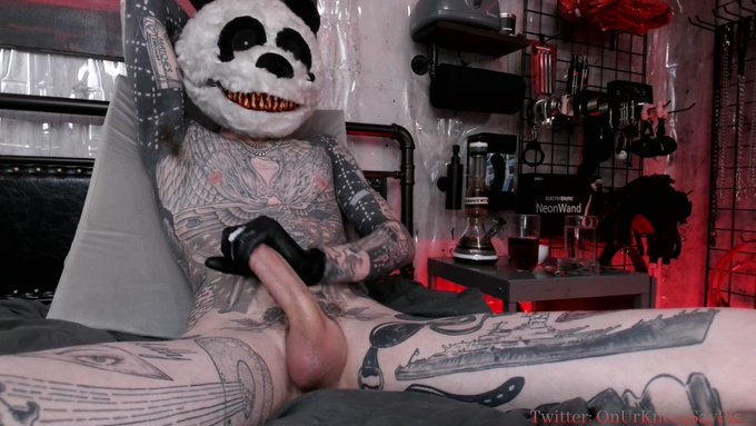 if you missed my spooky cum you can find it on my JFF  https://t.co/J6N4k7mMME https://t.co/9gNWCLQK