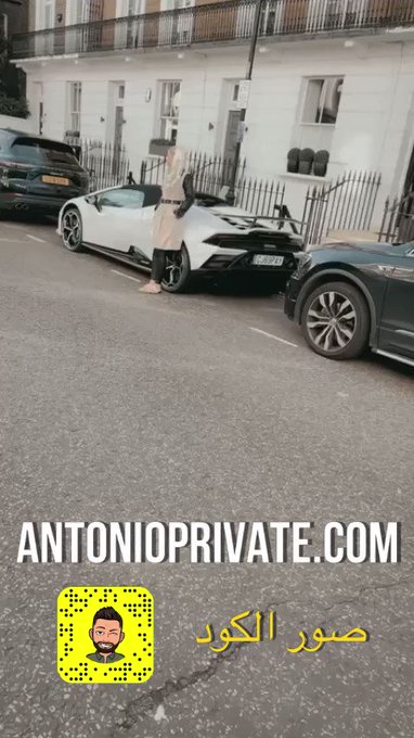 يا عيال نزلت من البيت ولا اشوفها تنتظرني عل سيارة قلت ليها و القصة ؟ قال يا اخي انا تركت زوجي و ابيك
