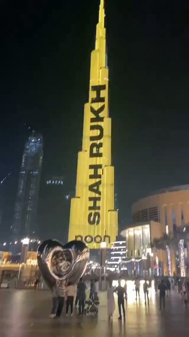 Burj Khalifa Lightens Up To wish ShahRukh Khan Happy Birthday   