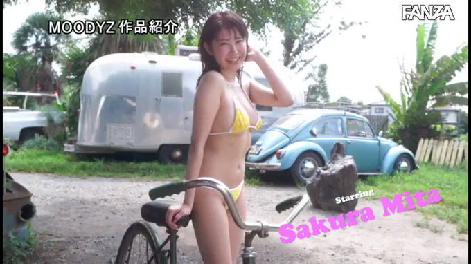 新人 某スポーツ新聞グランプリ受賞 グラビアアイドル転身AV Debut  #三田サクラ 

配信️👉 https://al.dmm.co.jp/?lurl=https%3A%2F%2Fwww.dmm.co.jp%2Fdigital%2Fvideoa%2F-%2Fdetail%2F%3D%2Fcid%3Dmidv00008%2F&af_id=pnpk-990&ch=api https://t.co/ZnrDbIngQL