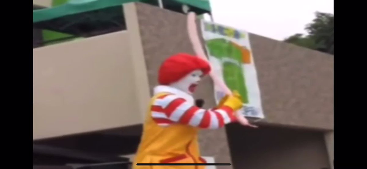 テンションが高すぎるマクドナルド‪wゲートボール‪w‪w‪w