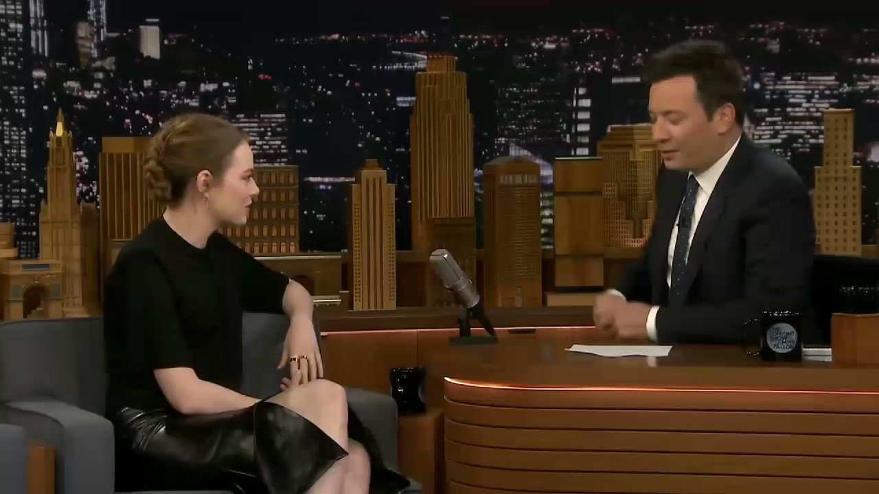 She is a dicaprihoe too! happy birthday emma stone <3 