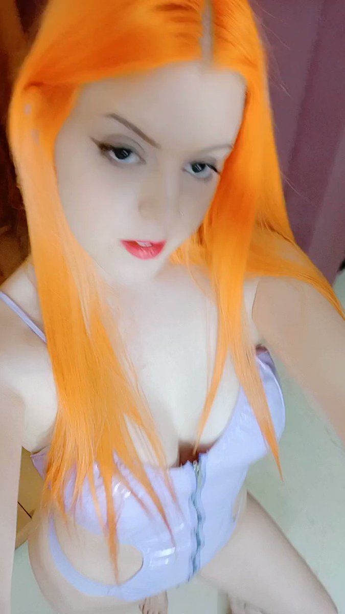 Model - Sara Kroft bigass