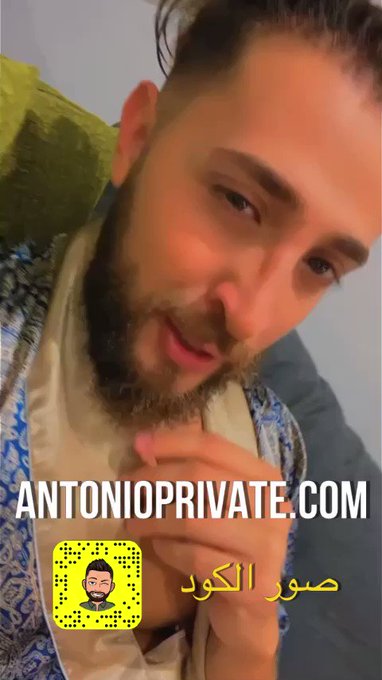 يا عيال قاعد انا و المرة دي و قالتلي اني عندها صديقة ابوها عربي ولاكن ما تتكلم هي عربي قلتلها مو مشكلة