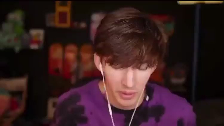 VuxVux on X: muh boy look exactly like his roblox avatar 💀😂 / X