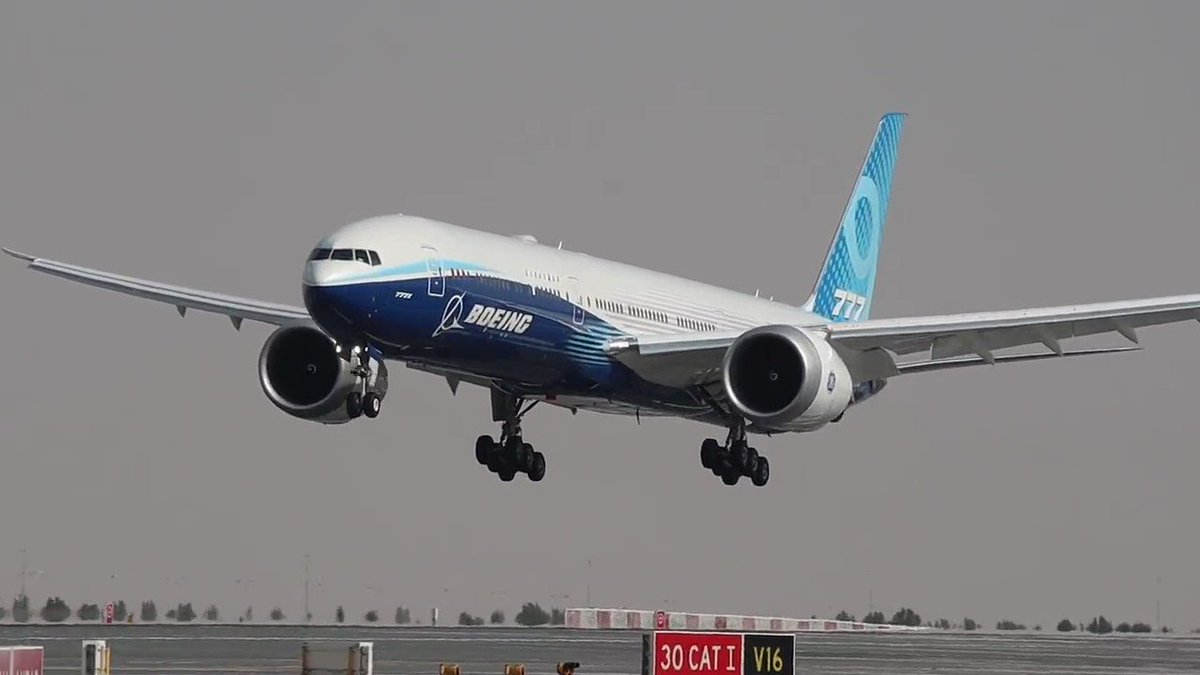 77xがドバイ航空ショーの会場に到着 航空ショー初公開 77xfの開発も発表見込み Sky Budget スカイバジェット