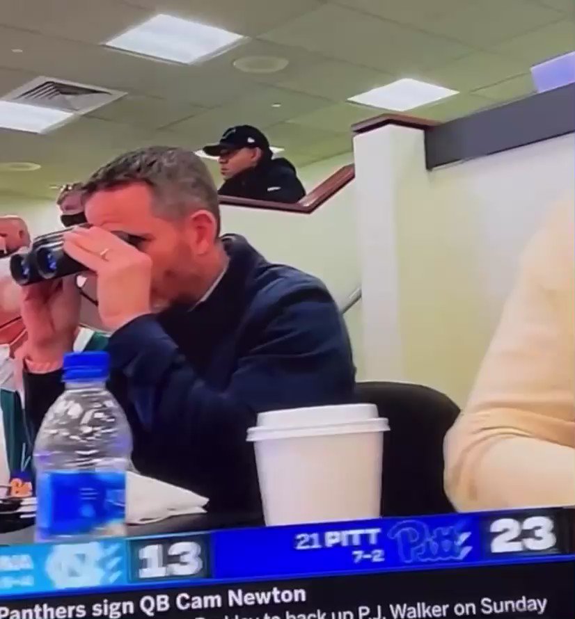Howie Roseman's whips out Binoculars again: Troll Job or Lack of Meme  Awareness?
