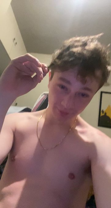 Someone come fuck me ….

I’m horny https://t.co/MbtfYcLwy4
