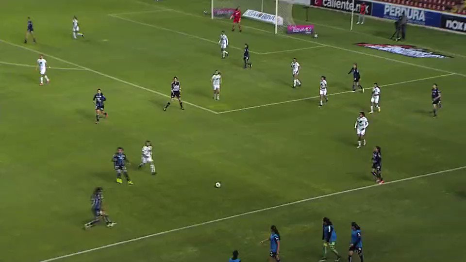 Queretaro 4 - 2 Santos Laguna