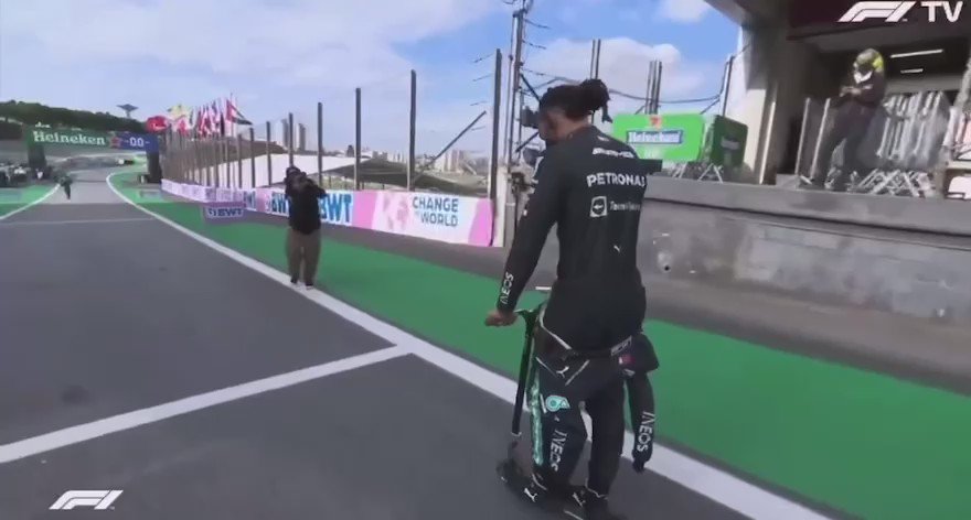 RT @greenxham44: an actual footage of Lewis Hamilton right after he knows that FIA banning another silly shit https://t.co/k5KVb5BLce