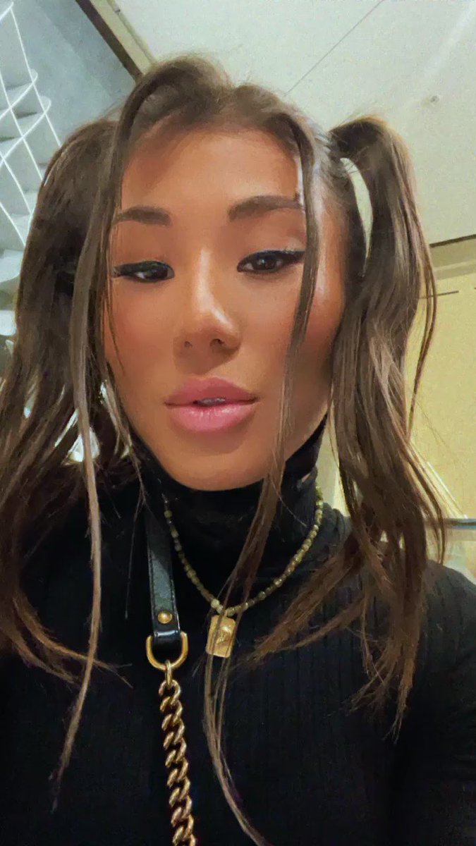 Do you like my pigtails? 😽 https//t.co/4wjASDjXNy Lotus Bombb xo