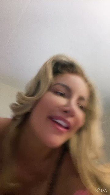 Birthday SEX new video watch it here https://t.co/7QpWNhEOX9 https://t.co/2D2YTrOC7S