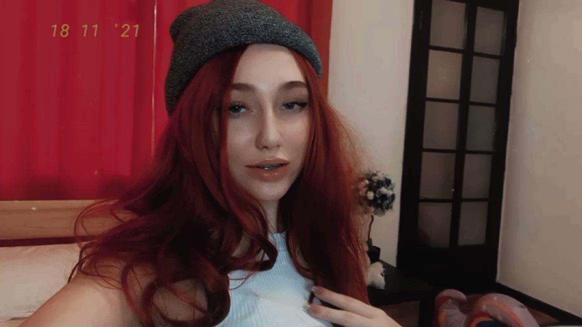 Model - MissLilyy naked