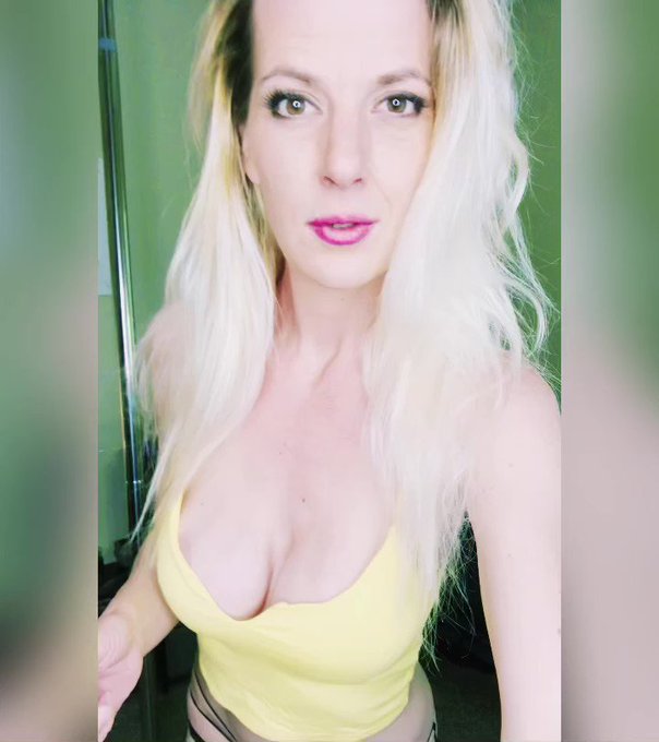 Hey there! https://t.co/YH5c1El76a<a href="/tag/lingerie"class="tags"><span>#lingerie</span></a><a href="/tag/hotornot"class="tags"><span>#hotornot</span></a><a href="/tag/anitablue"class="tags"><span>#anitablue</span></a>