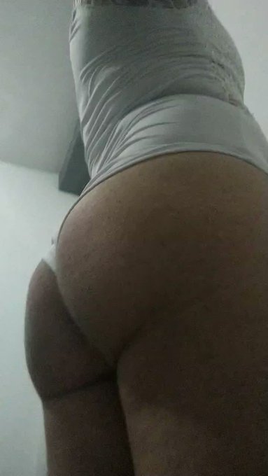 You like my bubble butt? ?? #Femboy https://t.co/MKM3iPlDsT