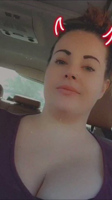 I'm here for the slow mo background noise 😂 https://t.co/E6mu8z1UPA<a href="/tag/lingerie"class="tags"><span>#lingerie</span></a><a href="/tag/makeup"class="tags"><span>#makeup</span></a><a href="/tag/jokes"class="tags"><span>#jokes</span></a><a href="/tag/boobs"class="tags"><span>#boobs</span></a><a href="/tag/erotica"class="tags"><span>#erotica</span></a><a href="/tag/comeplaywithme"class="tags"><span>#comeplaywithme</span></a>