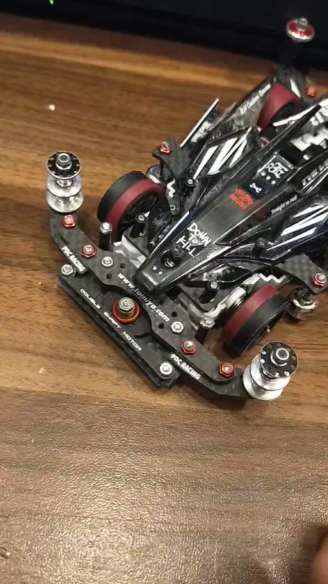ミニ四駆 フルカーボン AT独立スライドバンパー 1軸独立スライド ミニ四駆 フルカーボン AT独立スライドバンパー 1軸独立スライド