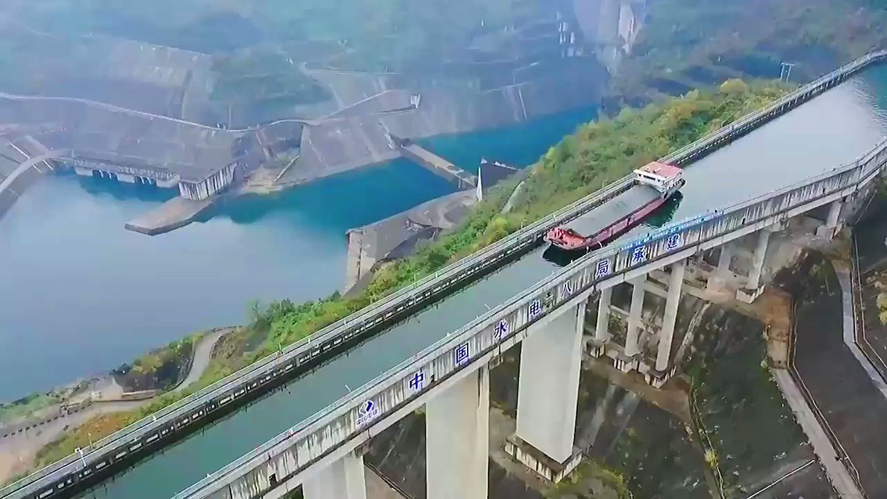 [問卦] 有沒有中國的船會爬山的八卦