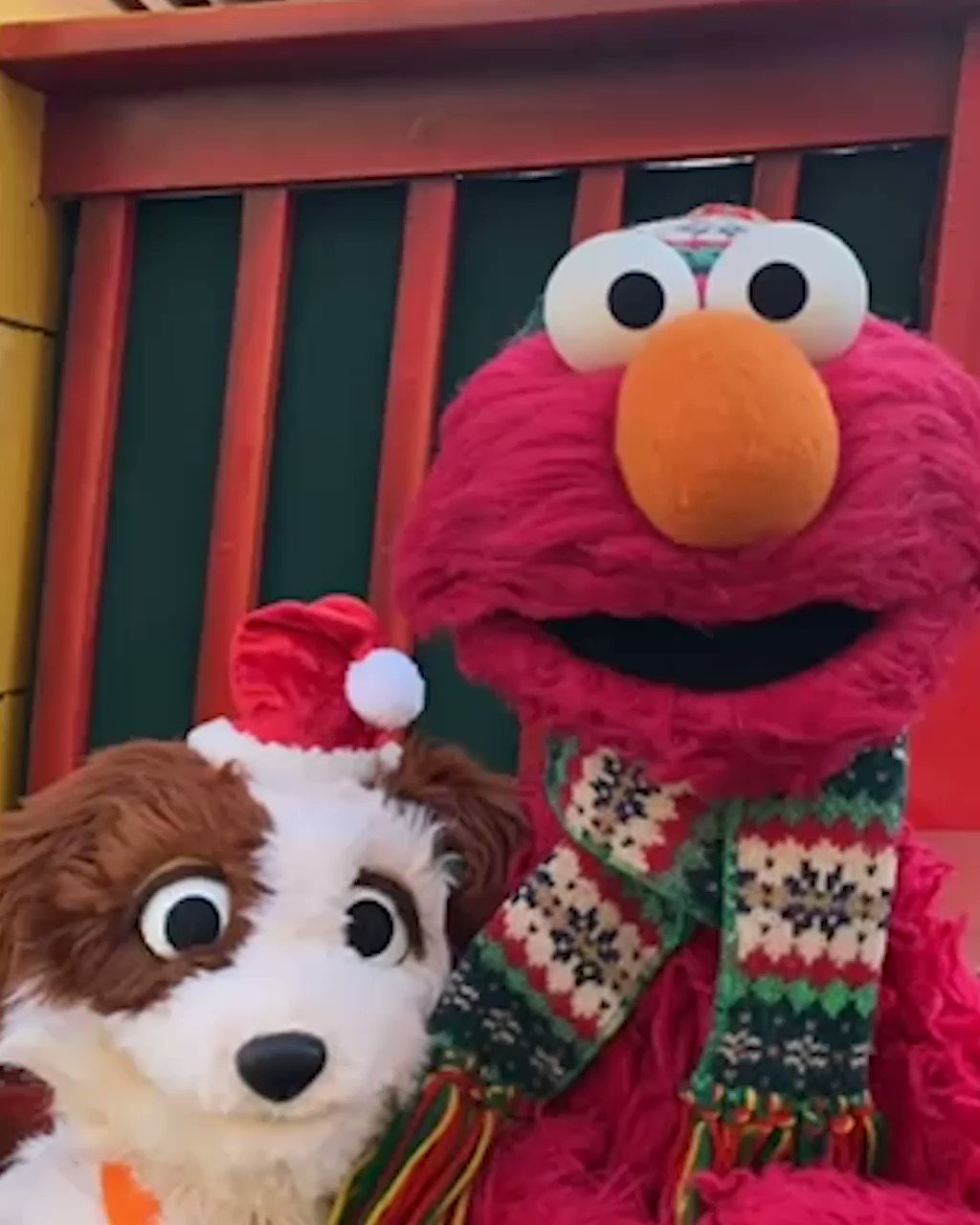 らぶにゃ◡̈♥︎  ELMO Elmo's Emojis - YouTube