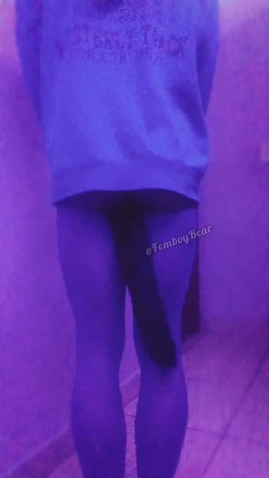 wild catboy shaking his butt while camera struggles to focus

don't forget to follow me for more~<3
#femboy