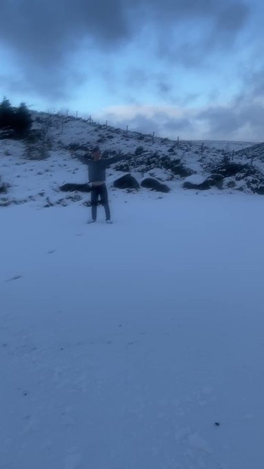 Having a play in the snow

Walking in a winter wonderland 

Us Cornish folk are just as tuff as you 

NORTHERNERS