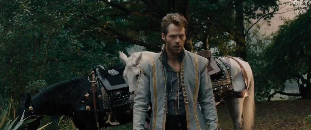 Happy birthday chris pine 
