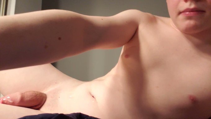 Just finished making a new video for the #onlyfans
Here's the result (more on the OF page)
#twink #femboy