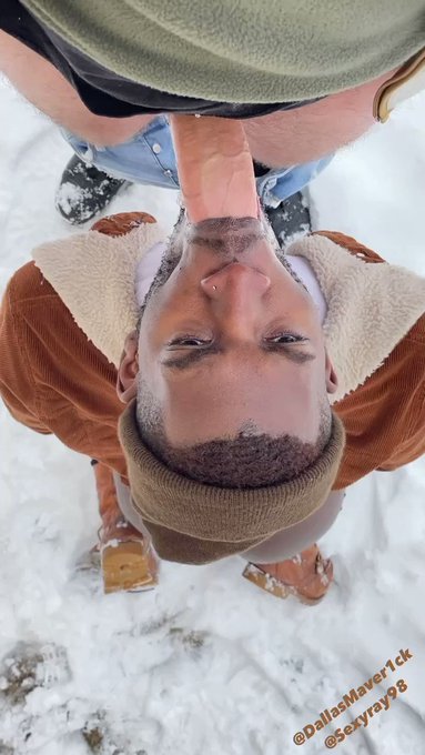 This wins easily the best BJ on ice! ?????? ..with @RayKingXXX & @dallasmaver1ck !! ??

?? https://t