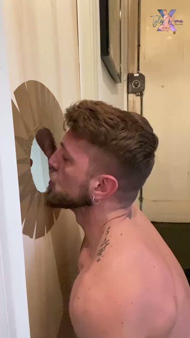 ????SURPRISE ????
?? 20% OFF for 3 MONTHS ??
https://t.co/994QpkwBrq 

@official_gay_it @Hungry_Slut3